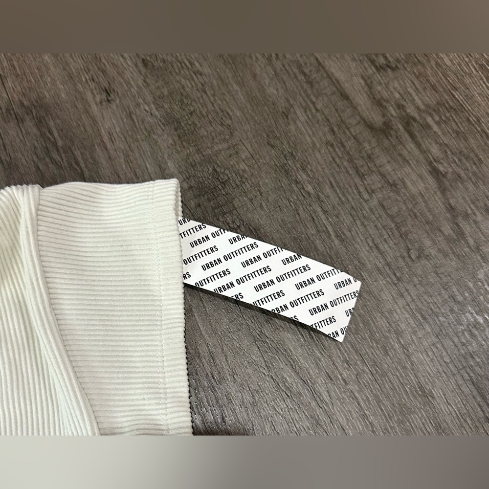 Urban Outfitters Out From Under White Tie Front Top - Picture 2 of 4
